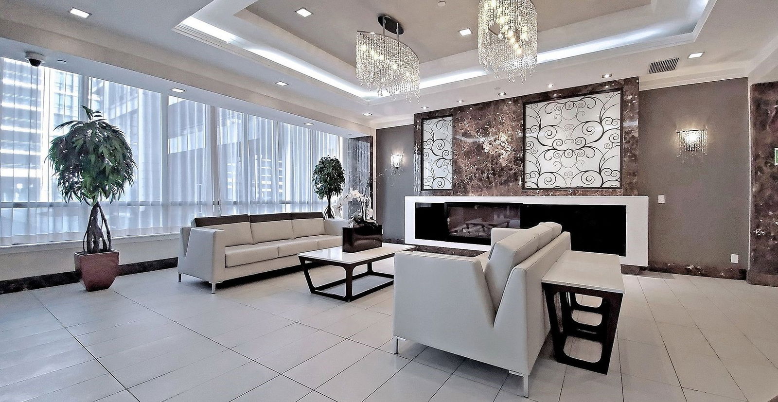 Lobby — Royal Gardens Condos, Richmond Hill, Toronto