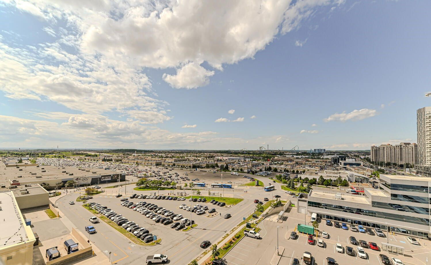 Skyline — Fifth at Charisma Condos, Vaughan, Toronto