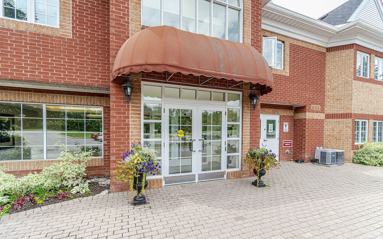 Entrance — The Gables Of Kleinburg, Vaughan, Toronto