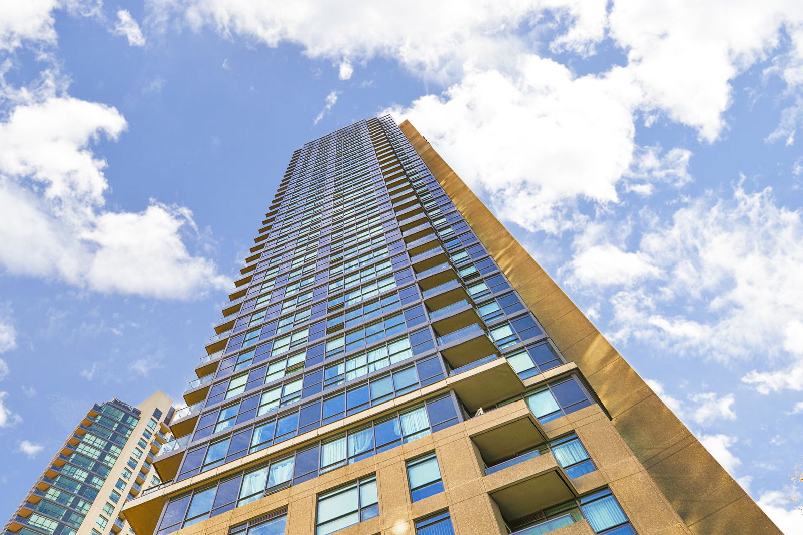 Exterior Sky — Aquarius at Waterpark City, Downtown, Toronto