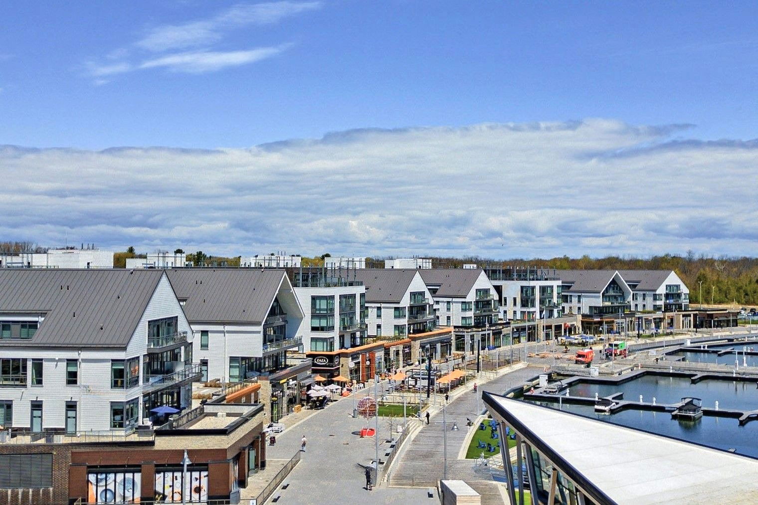 Friday Harbour, Innisfil, Toronto