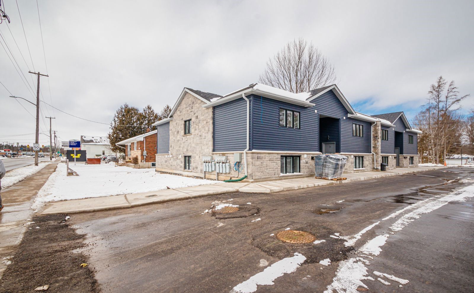 740 10th Street, Owen Sound, Toronto