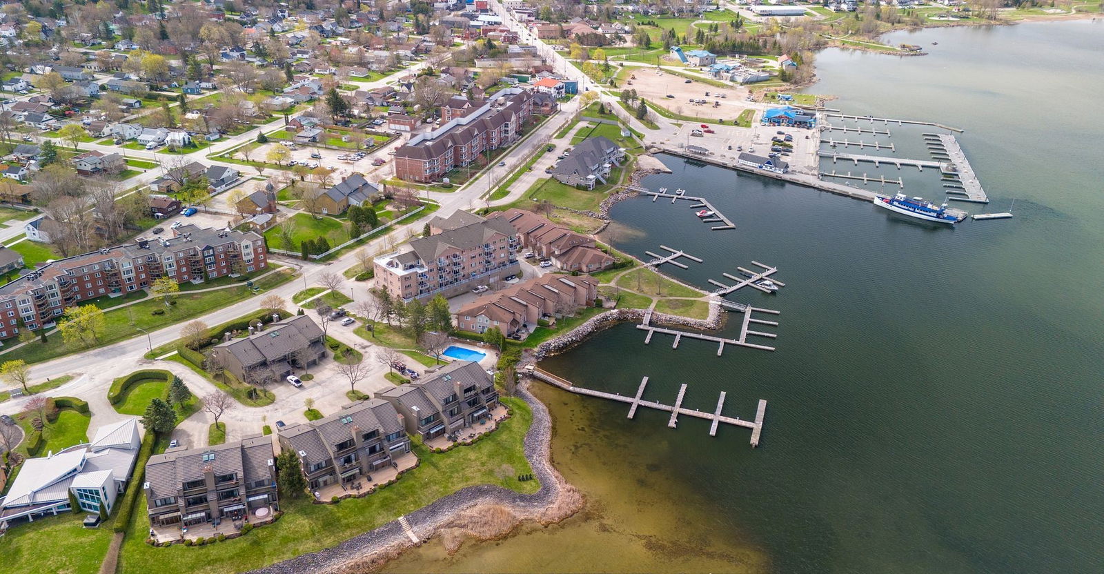 Tannery Cove, Penetanguishene, Toronto