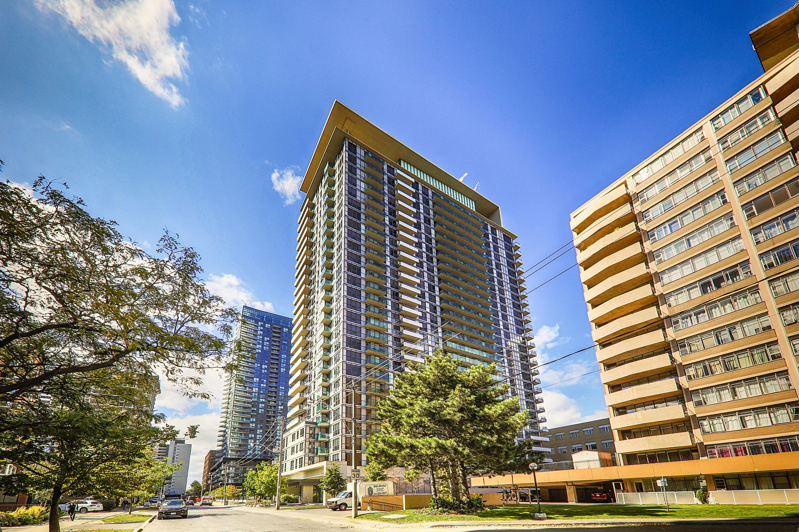 Exterior — The Republic South Tower, Midtown, Toronto