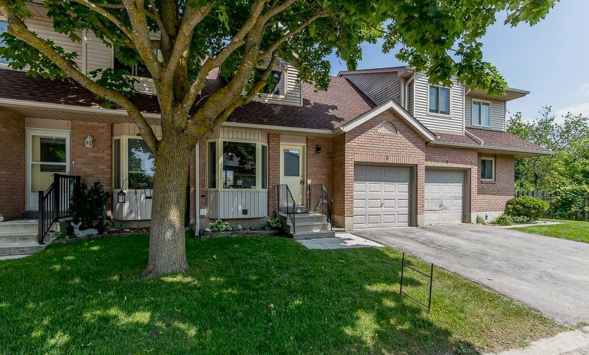 65 Scott Street, Grand Valley, Toronto