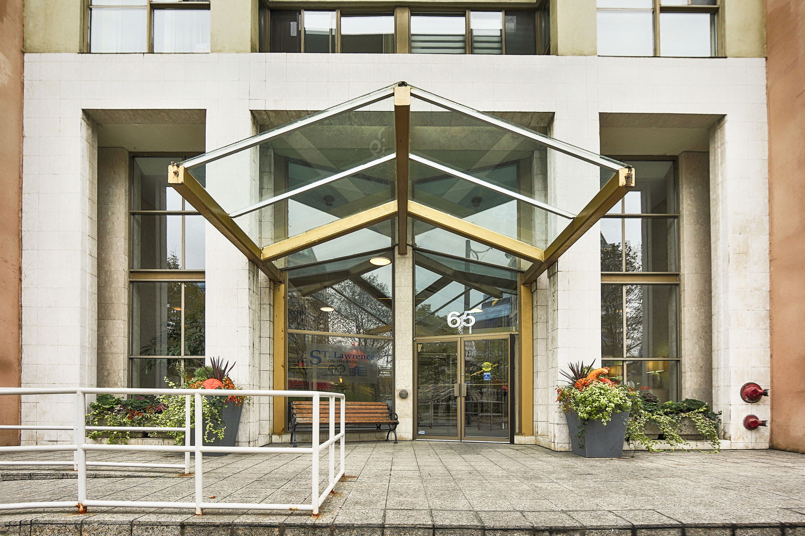 Entrance — St Lawrence on the Park, Downtown, Toronto