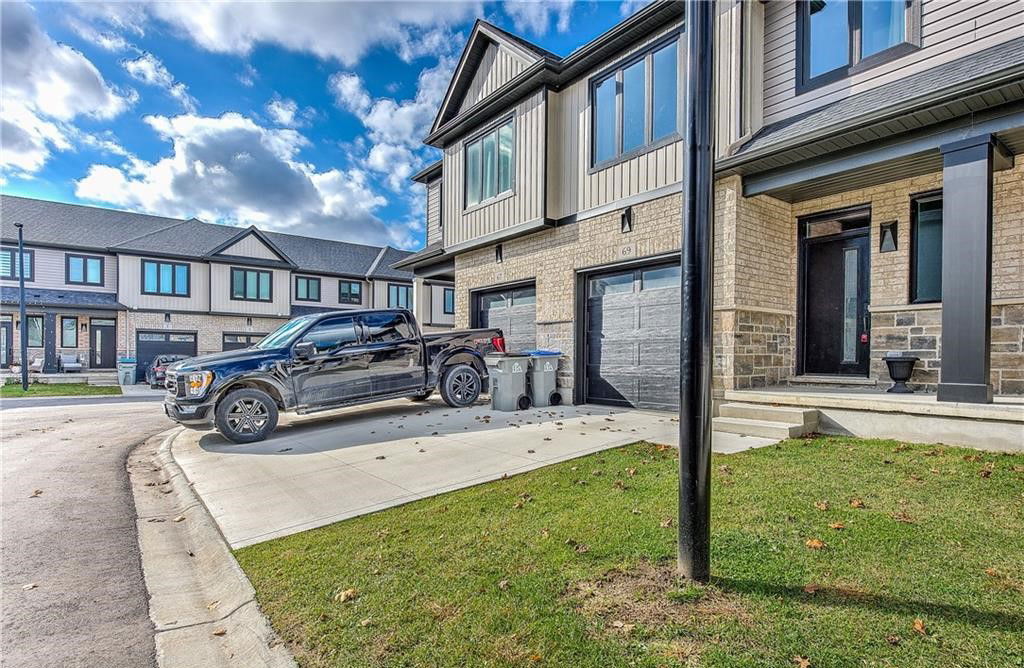 601 Lions Park Drive, Strathroy-Caradoc, Toronto