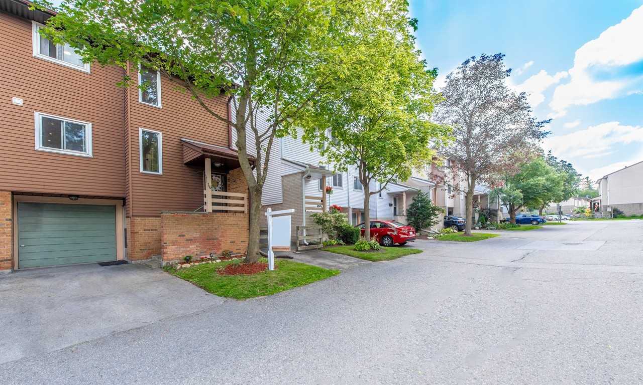 Lynden Circle Townhouses, Halton Hills, Toronto