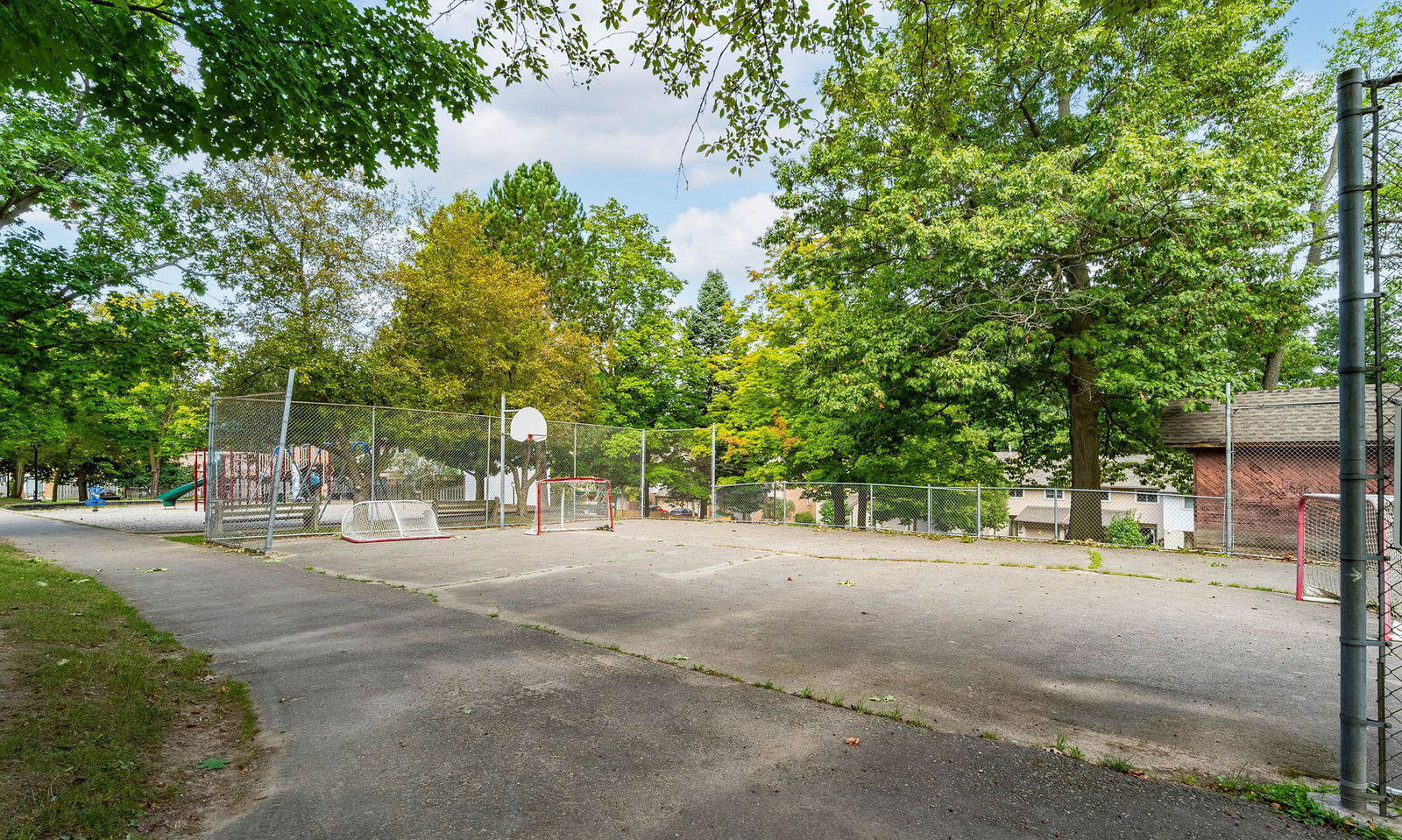 Lynden Circle Townhouses, Halton Hills, Toronto