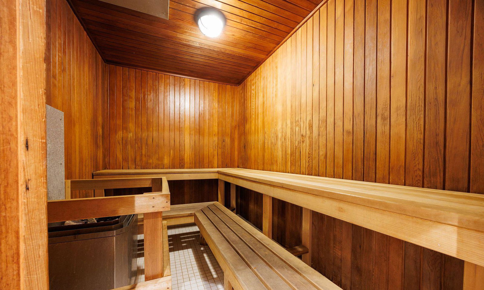 Sauna — 1001 Bay, Downtown, Toronto