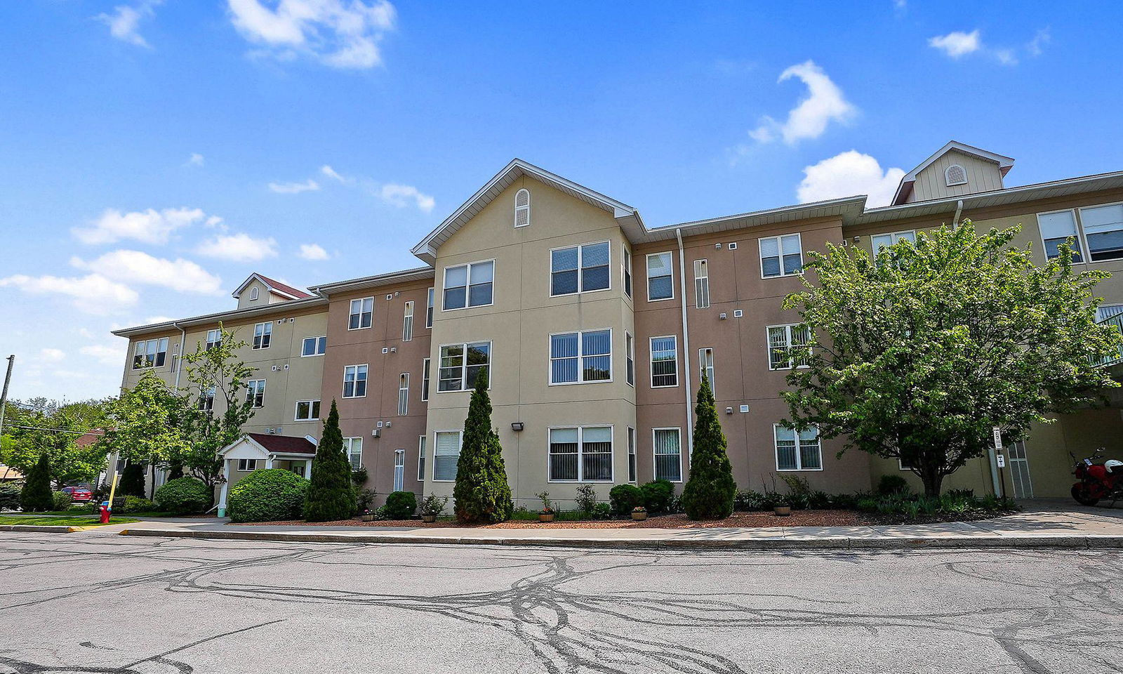 Guy Mills Court, Kawartha Lakes, Toronto