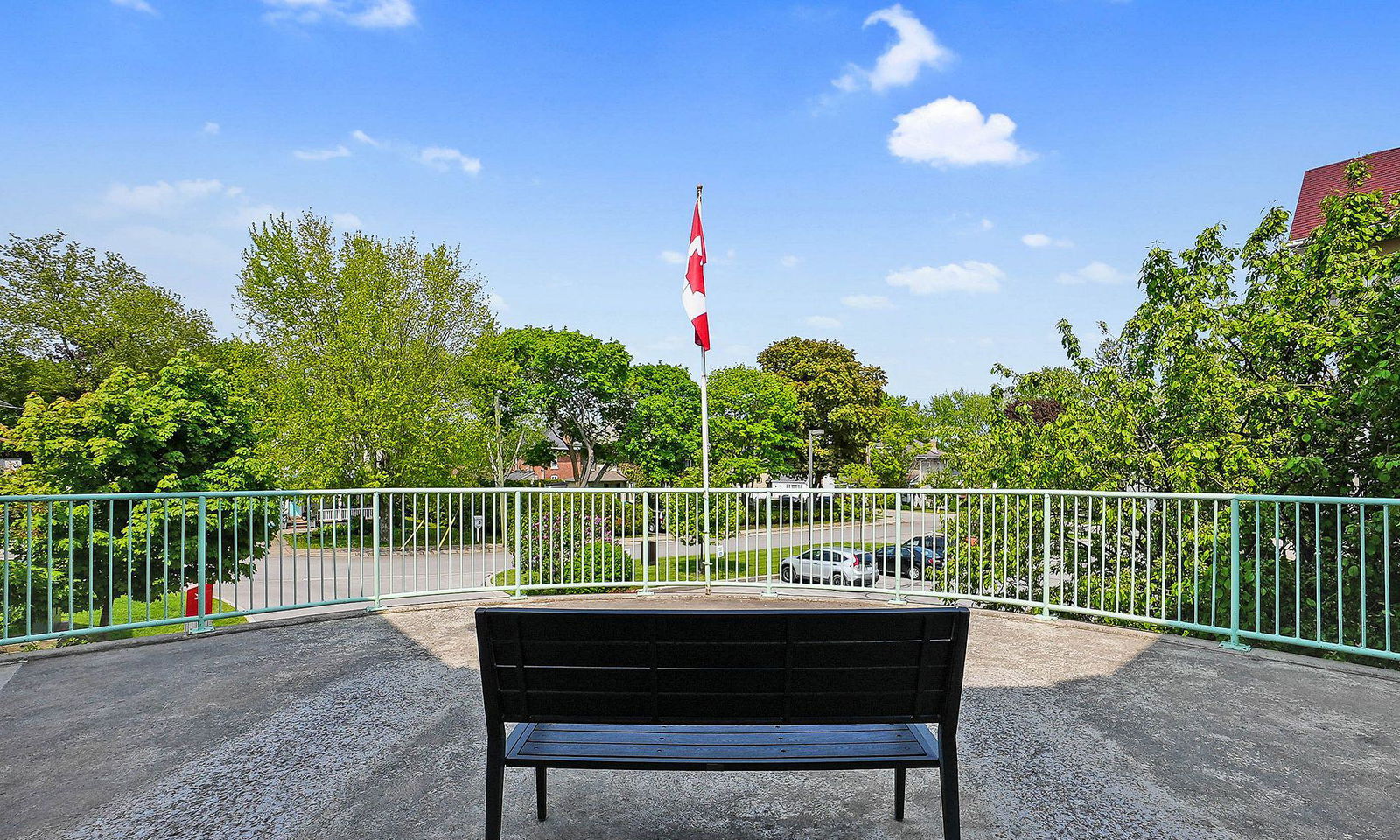 Rooftop Deck — Guy Mills Court, Kawartha Lakes, Toronto