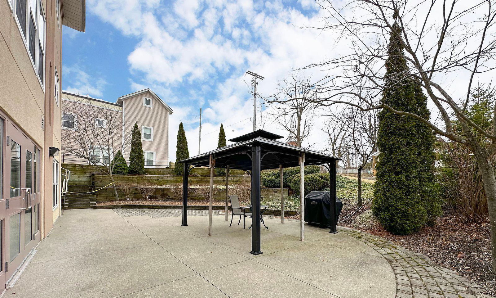 Patio — Guy Mills Court, Kawartha Lakes, Toronto