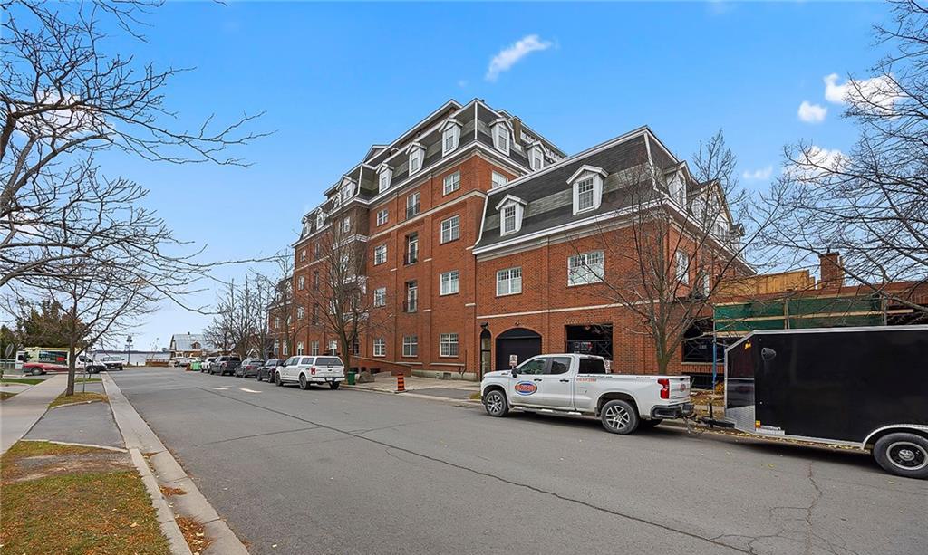 Exterior Side — Admiralty Place, Kingston, Toronto