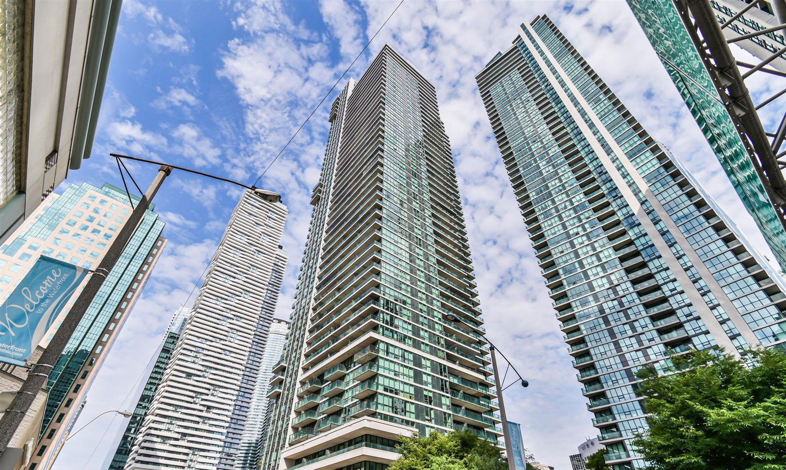 33 Bay at Pinnacle, Downtown, Toronto