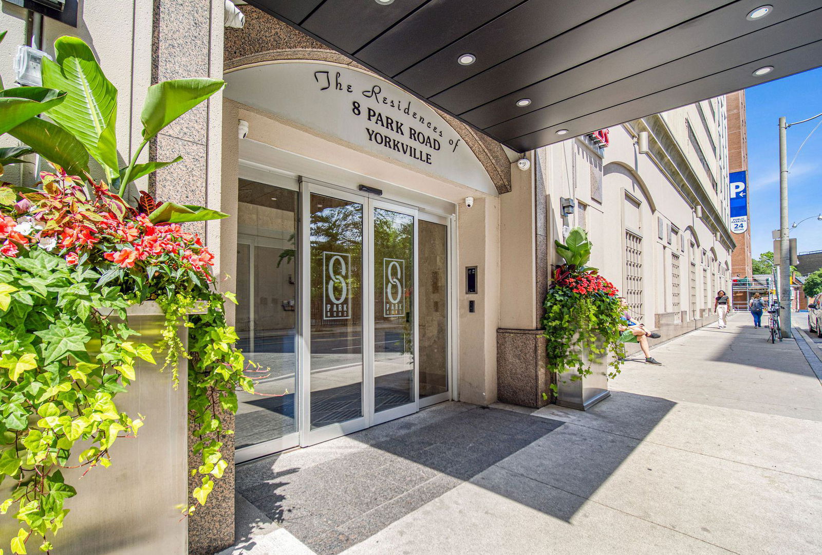 Entrance — The Residences of 8 Park Road Yorkville, Downtown, Toronto