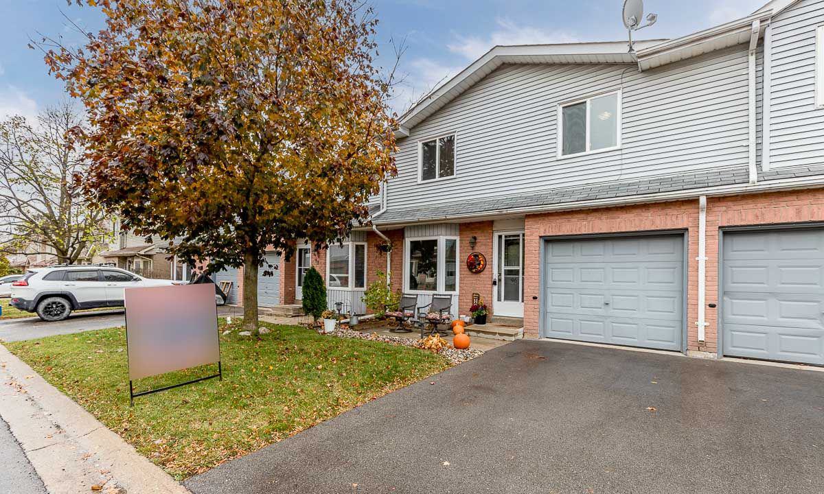 Exterior Side — 90 Lawrence Avenue, Orangeville, Toronto