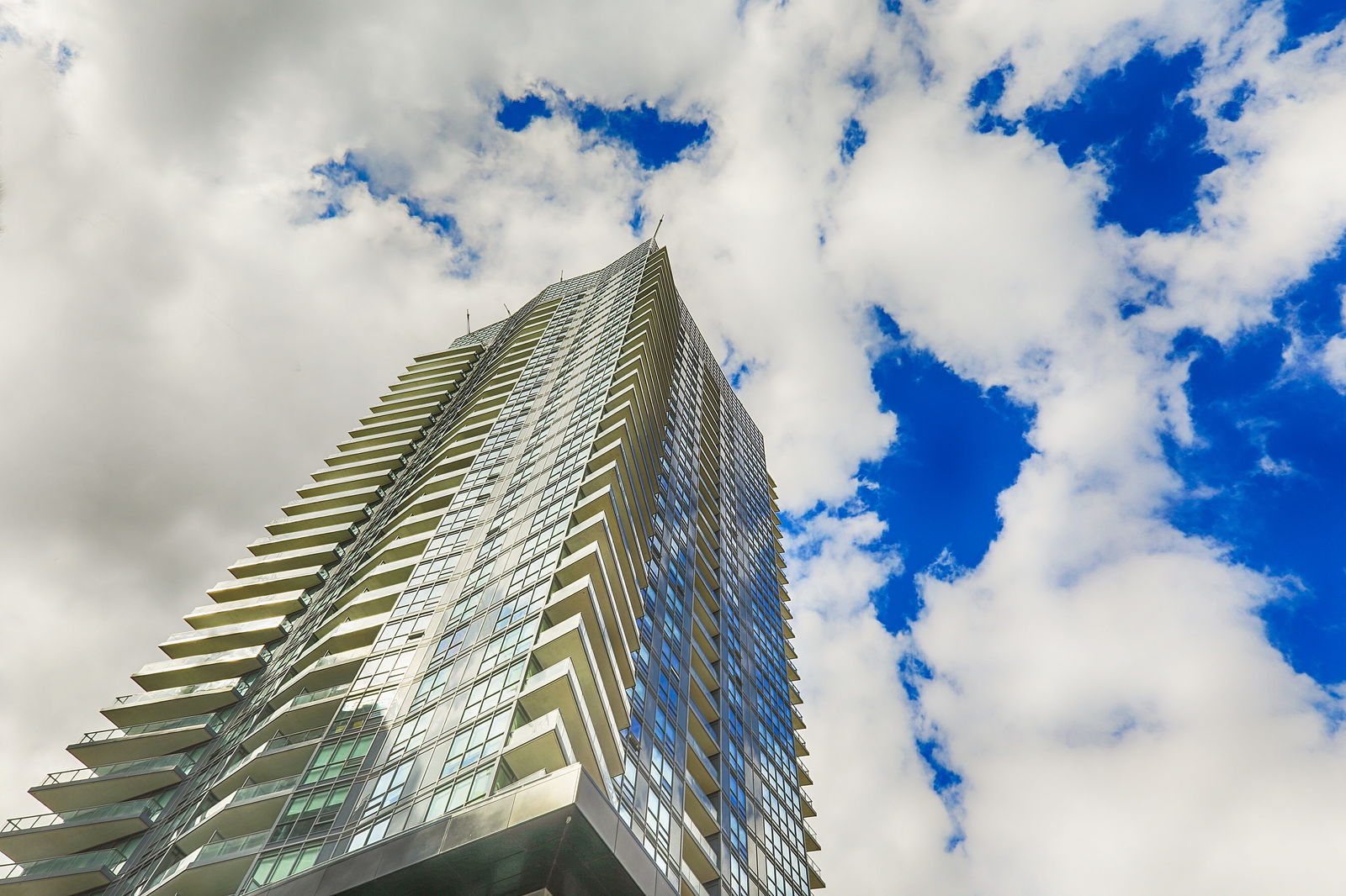 Exterior Sky — Minto 30 Roehampton, Midtown, Toronto