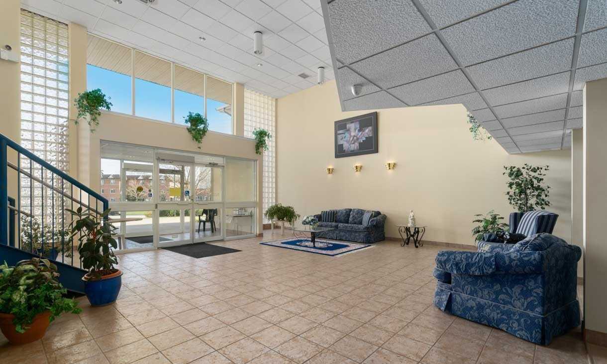 Lobby — 20 Museum Drive, Orillia, Toronto