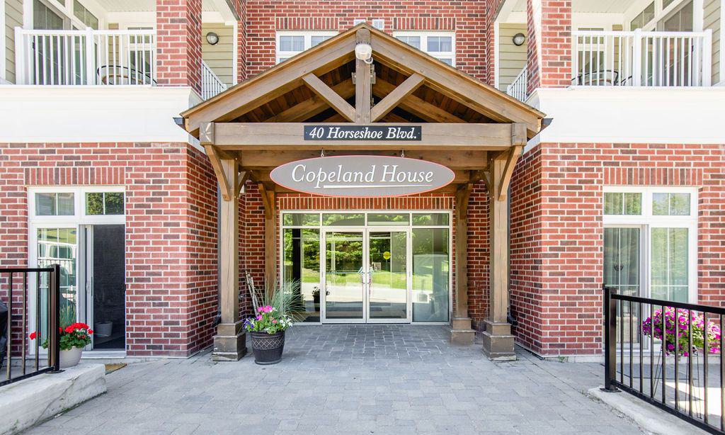 Entrance — Copeland House, Oro-Medonte, Toronto