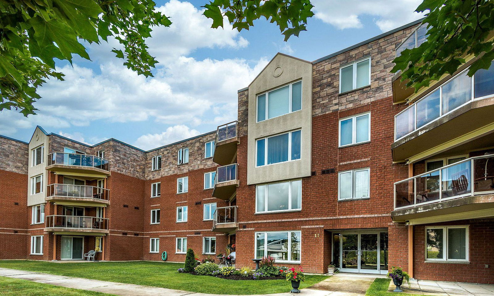 White Sands Condos, Penetanguishene, Toronto