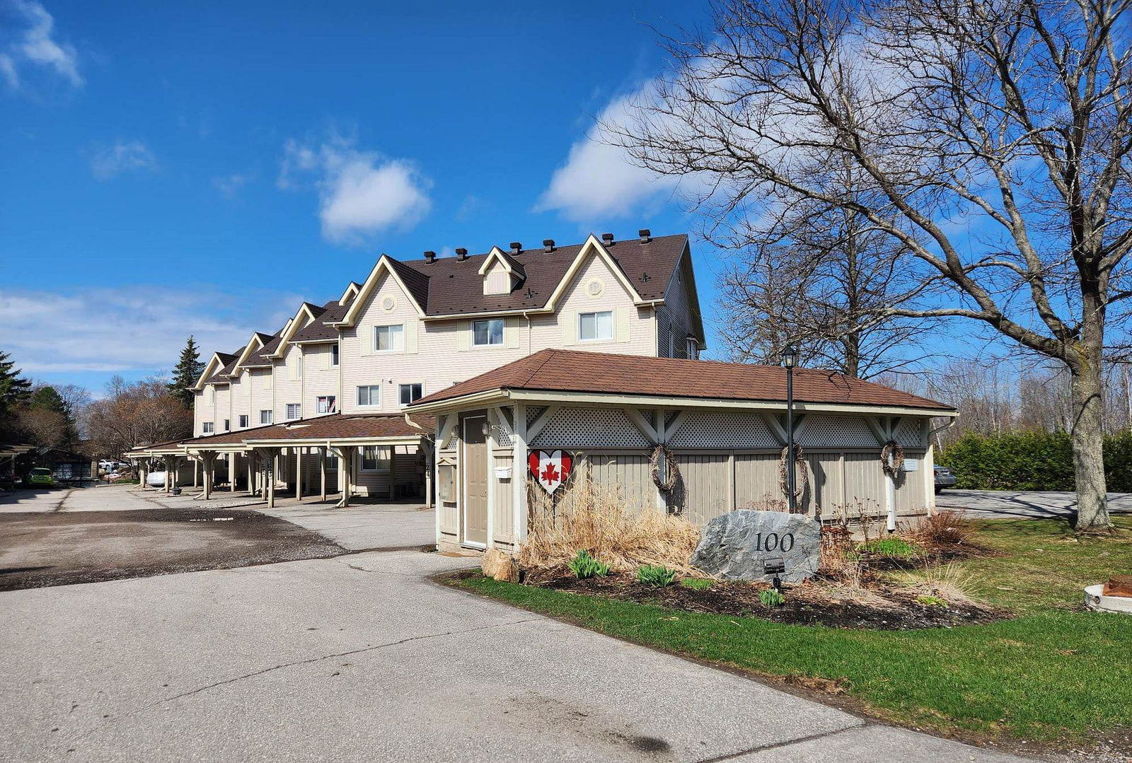 Marine Cove Villas, Ramara, Toronto