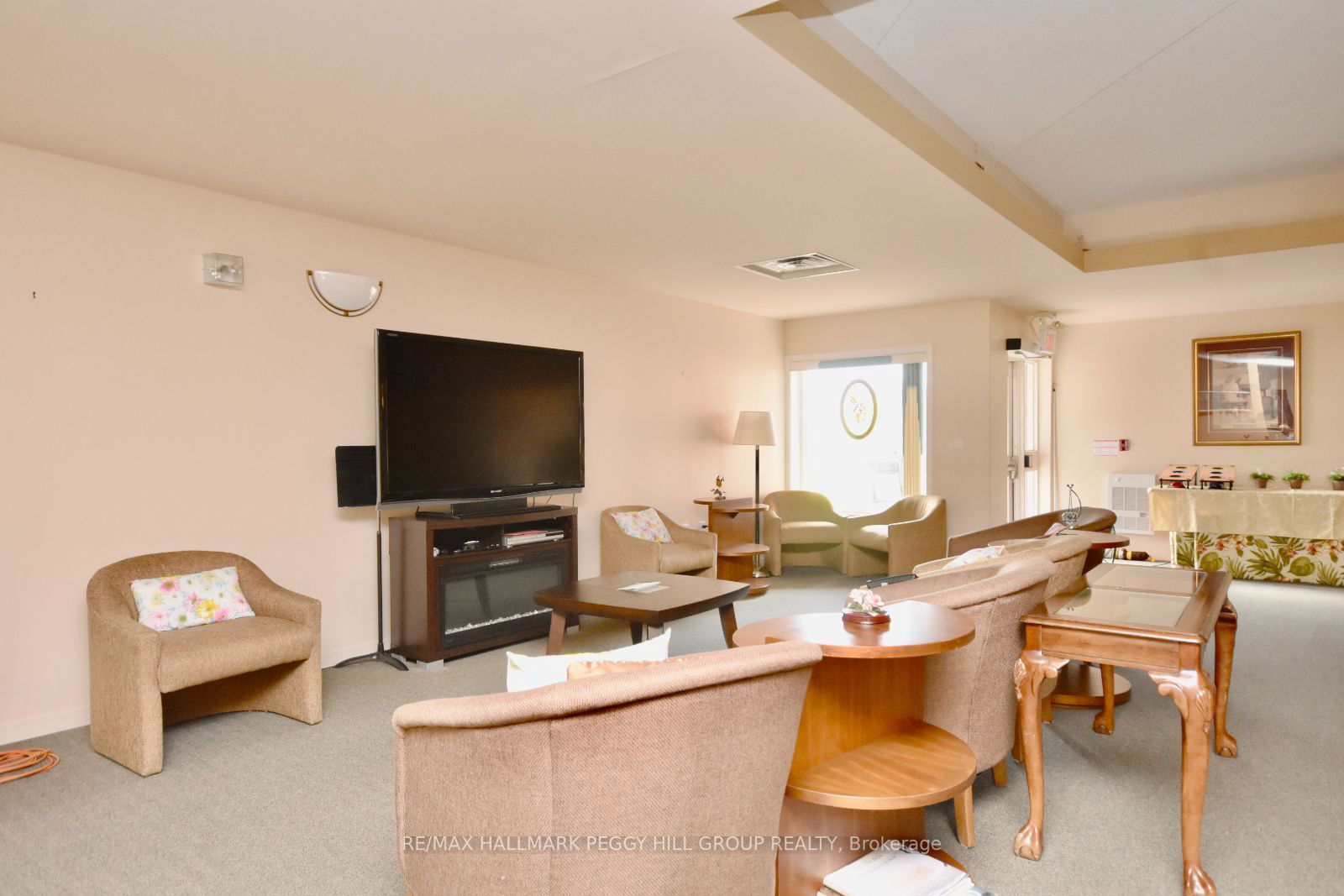 Party Room — Le Villageois Lafontaine, Tiny, Toronto