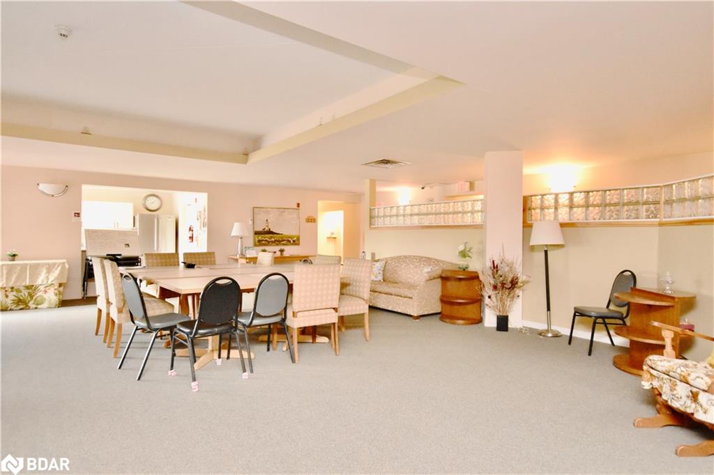 Room — Le Villageois Lafontaine, Tiny, Toronto