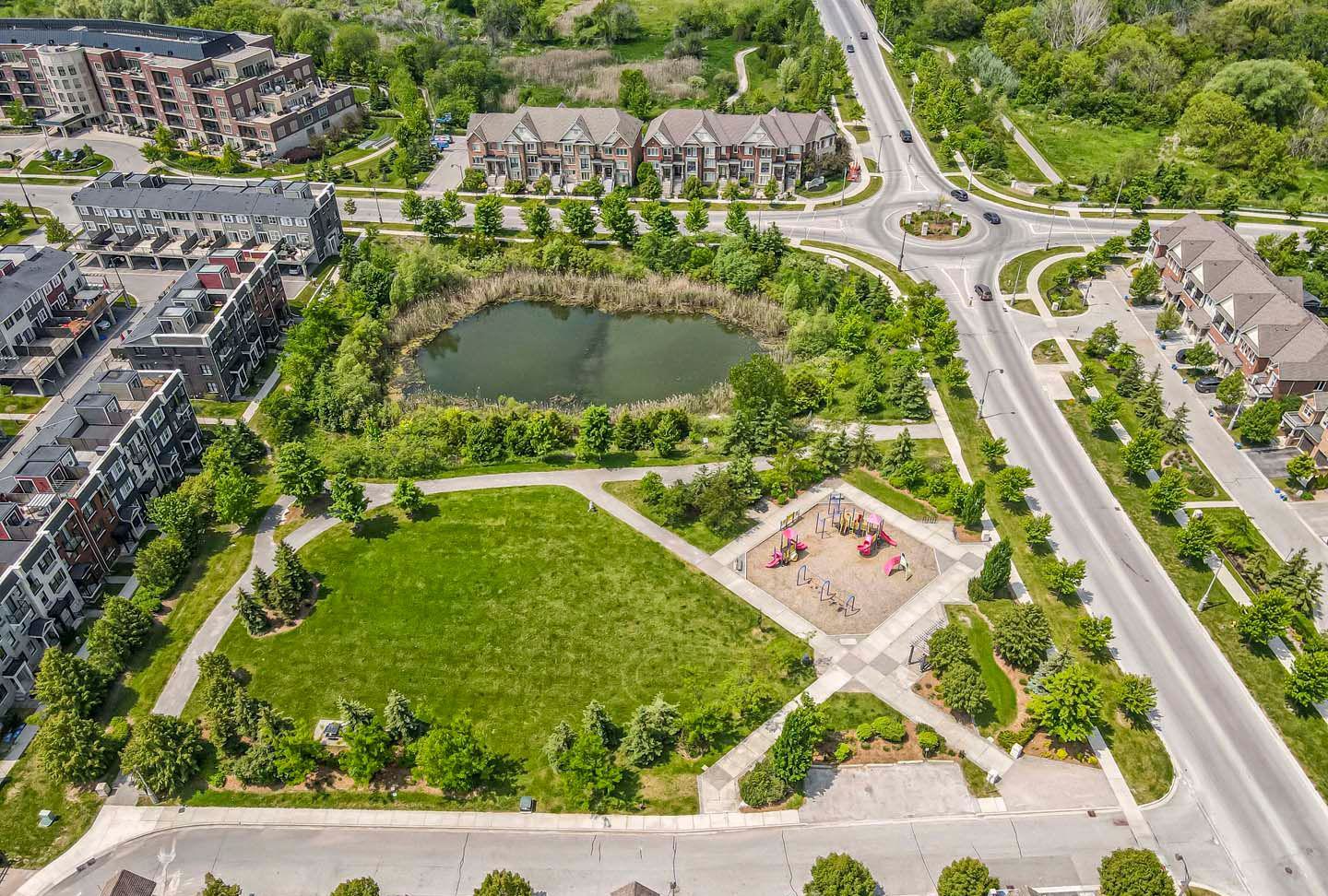 Park — Vista Flats and Towns, Whitchurch-Stouffville, Toronto