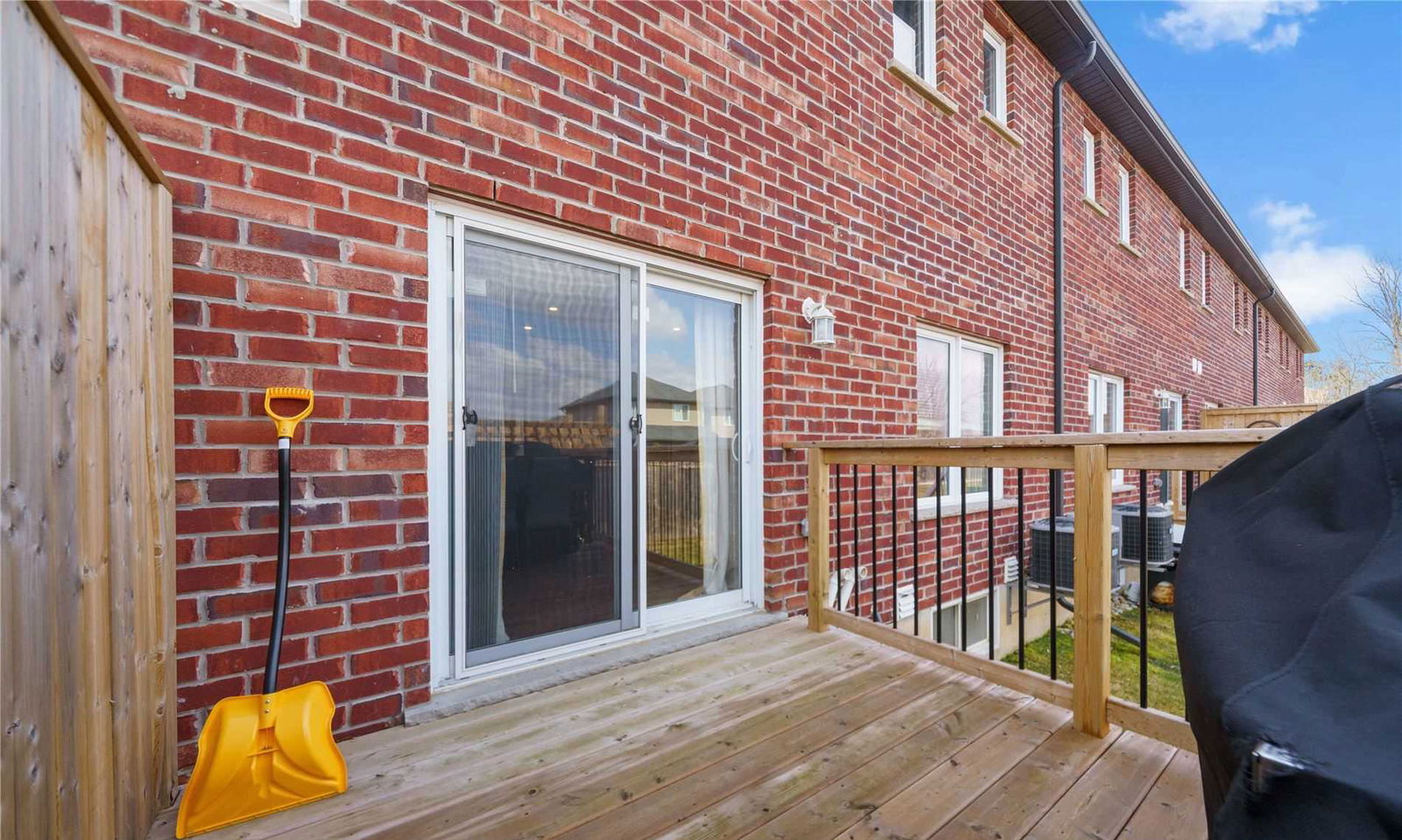 Patio — 292 Falcon Drive, Woodstock, Toronto