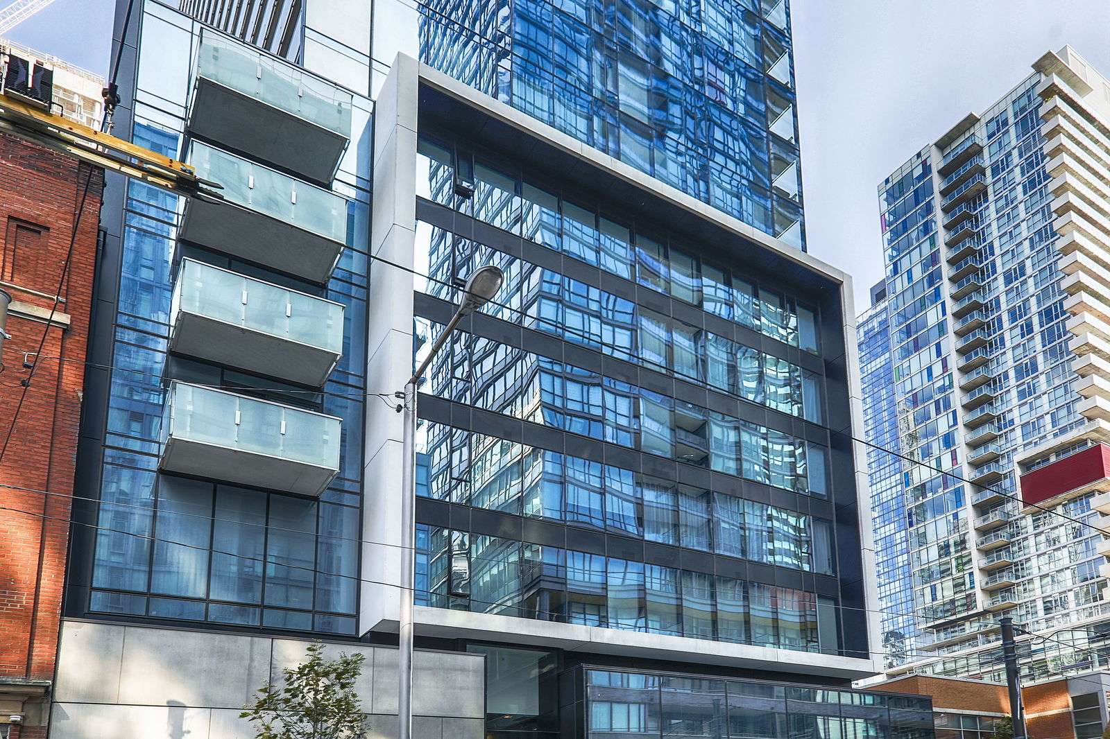 Exterior — King Charlotte Condos, Downtown, Toronto