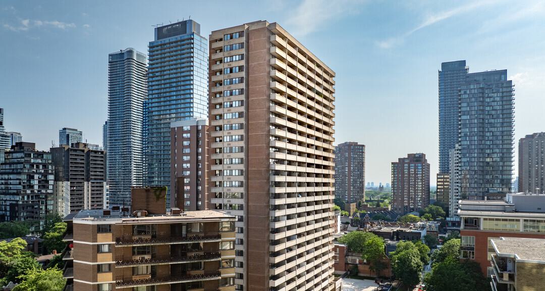 Isabella Court, Downtown, Toronto