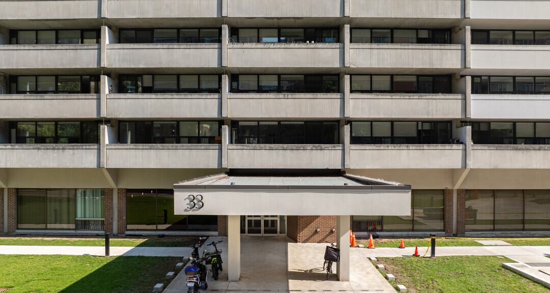 Entrance — Isabella Court, Downtown, Toronto