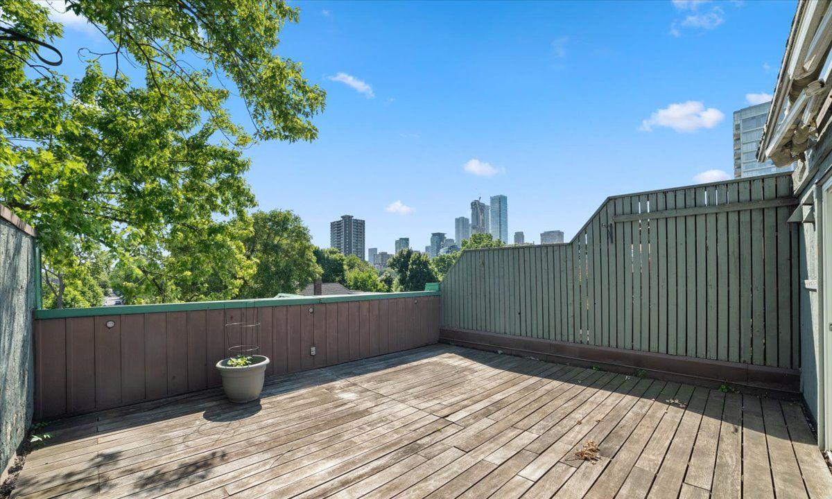 Rooftop Deck — 210 Avenue Road Townhomes , Downtown, Toronto