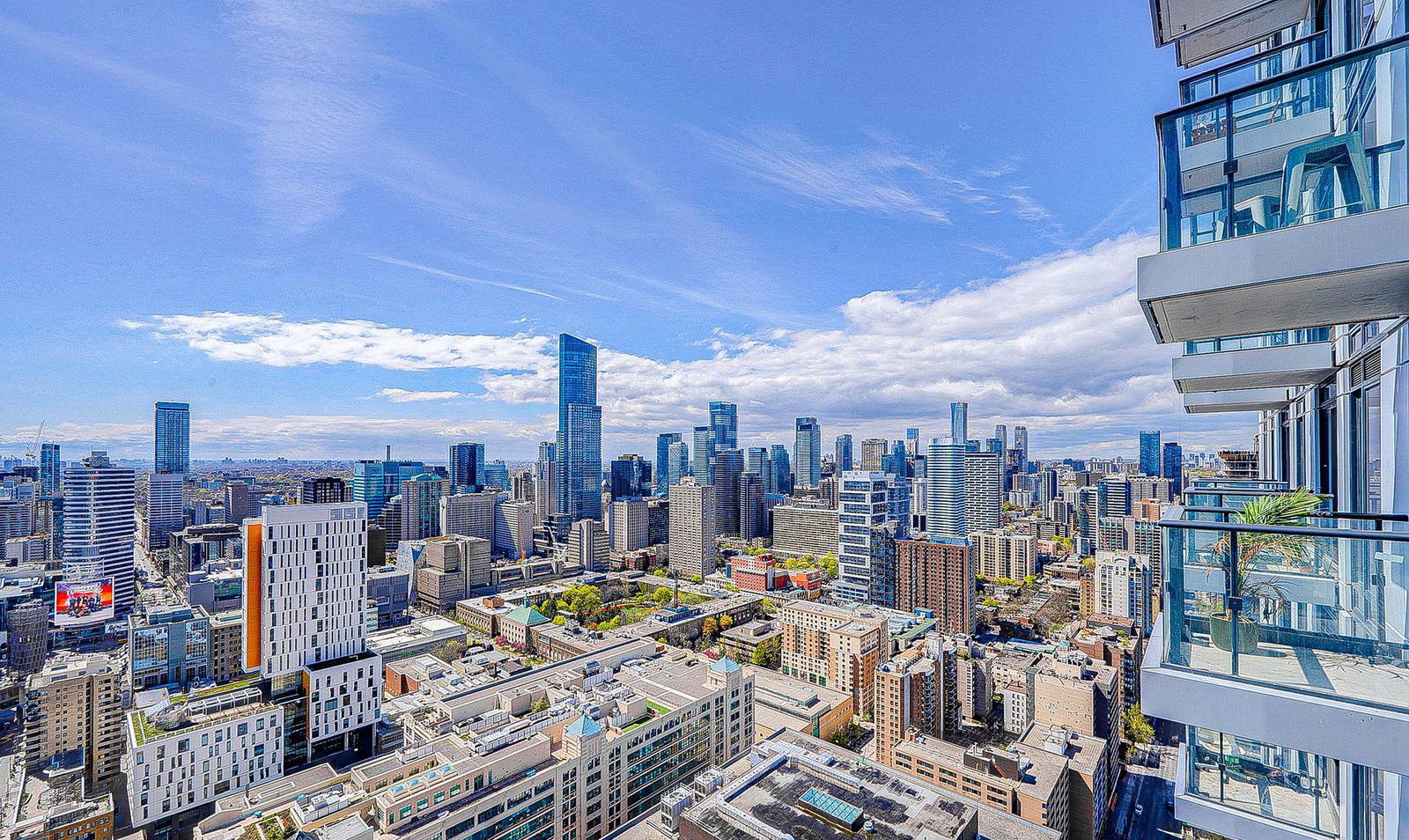 Skyline — Dundas Square Gardens Condos, Downtown, Toronto