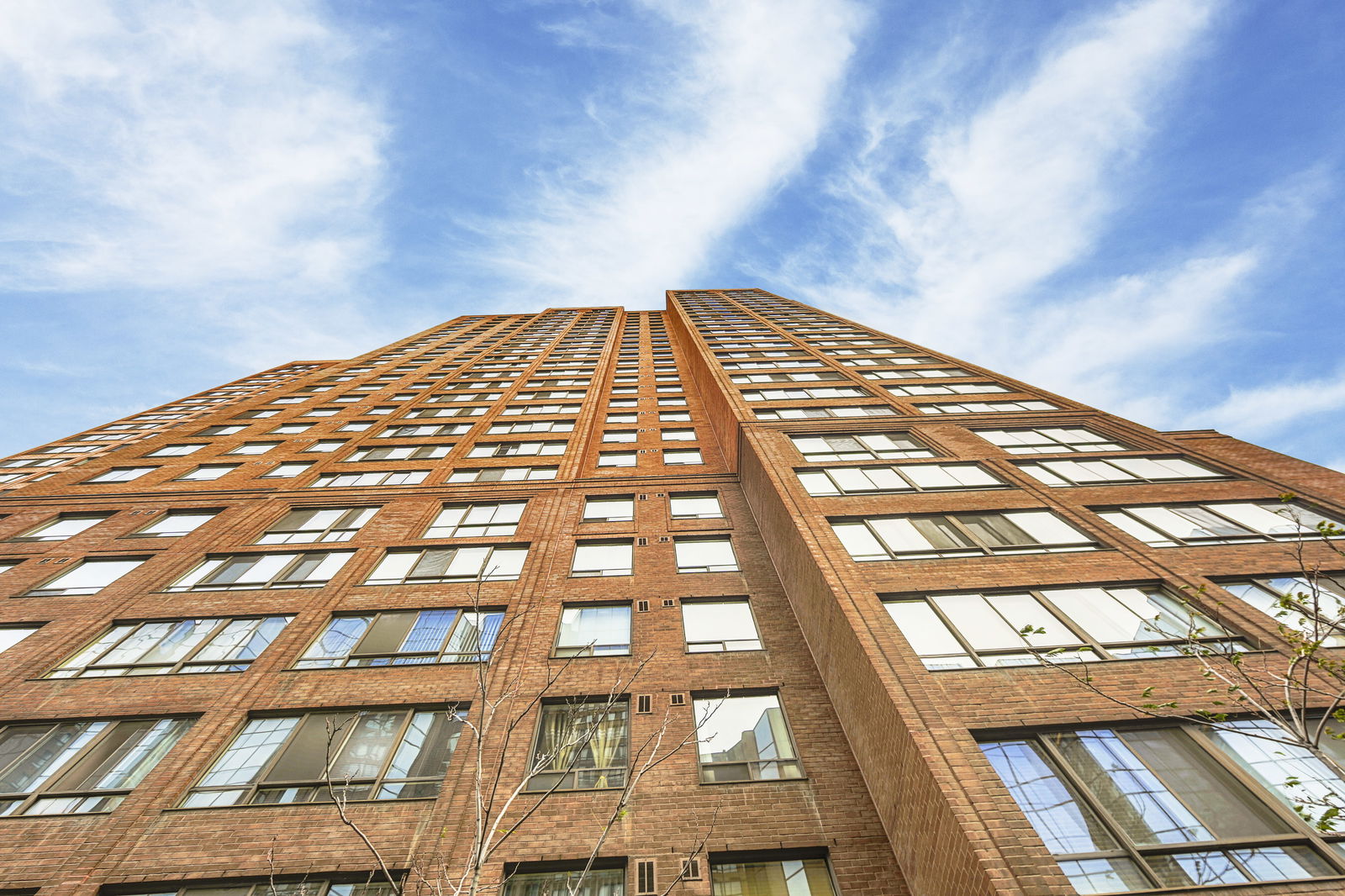 Exterior Sky — Horizon on Bay, Downtown, Toronto