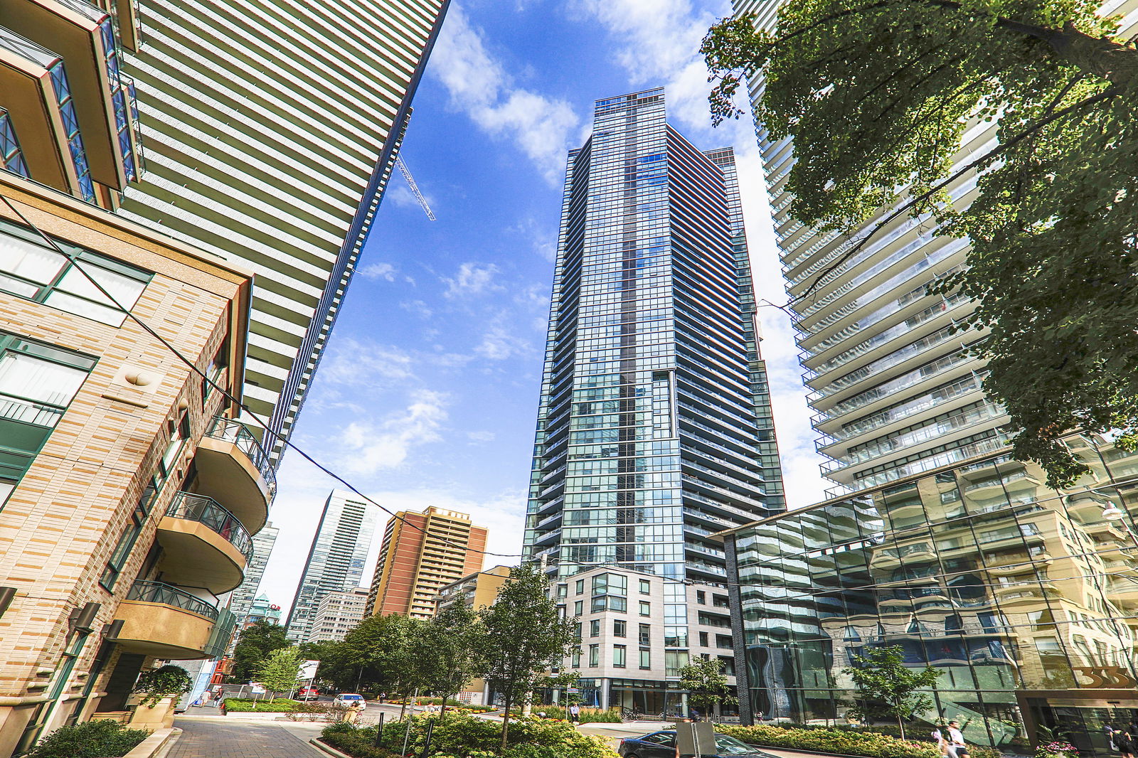 Exterior — Chaz Yorkville, Downtown, Toronto