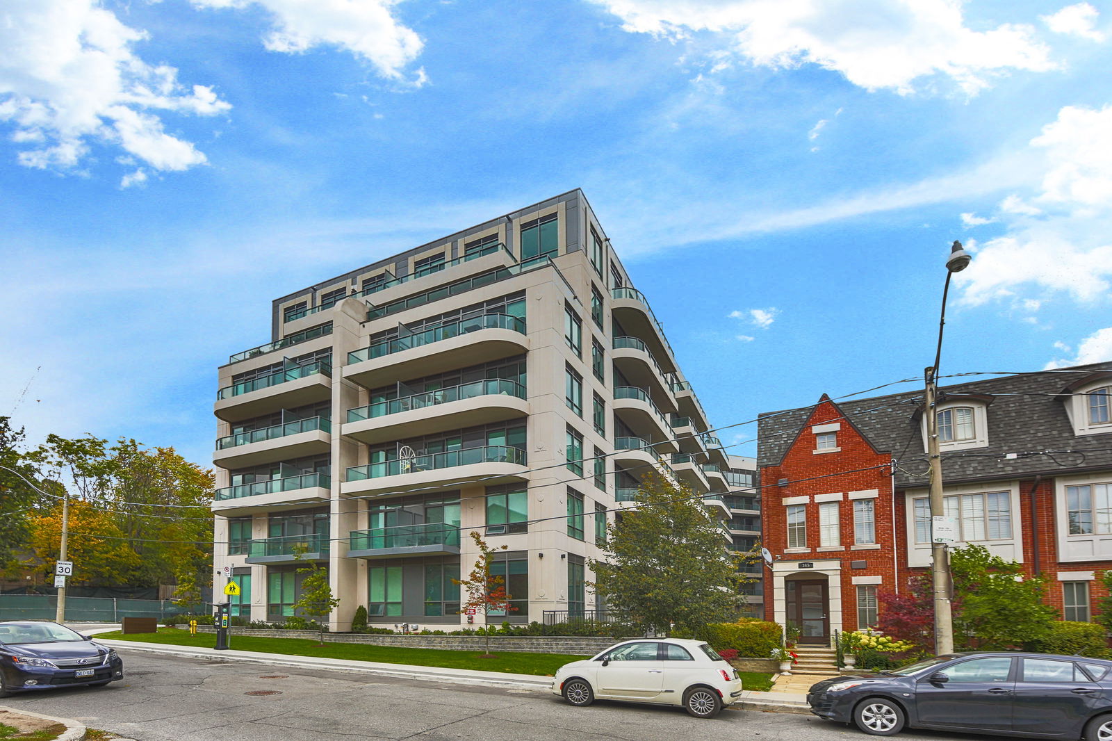 Exterior — South Hill on Madison Condos, Midtown, Toronto