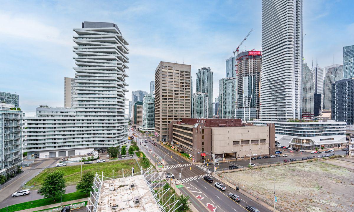 Skyline — Pier 27, Downtown, Toronto