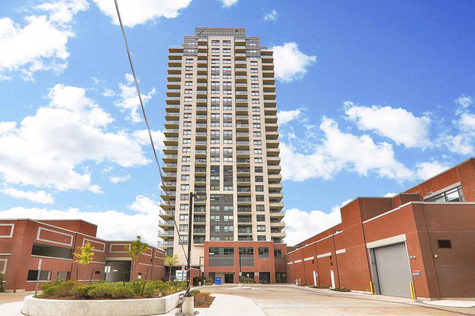 Exterior Facade — Fuse Condos, West End, Toronto