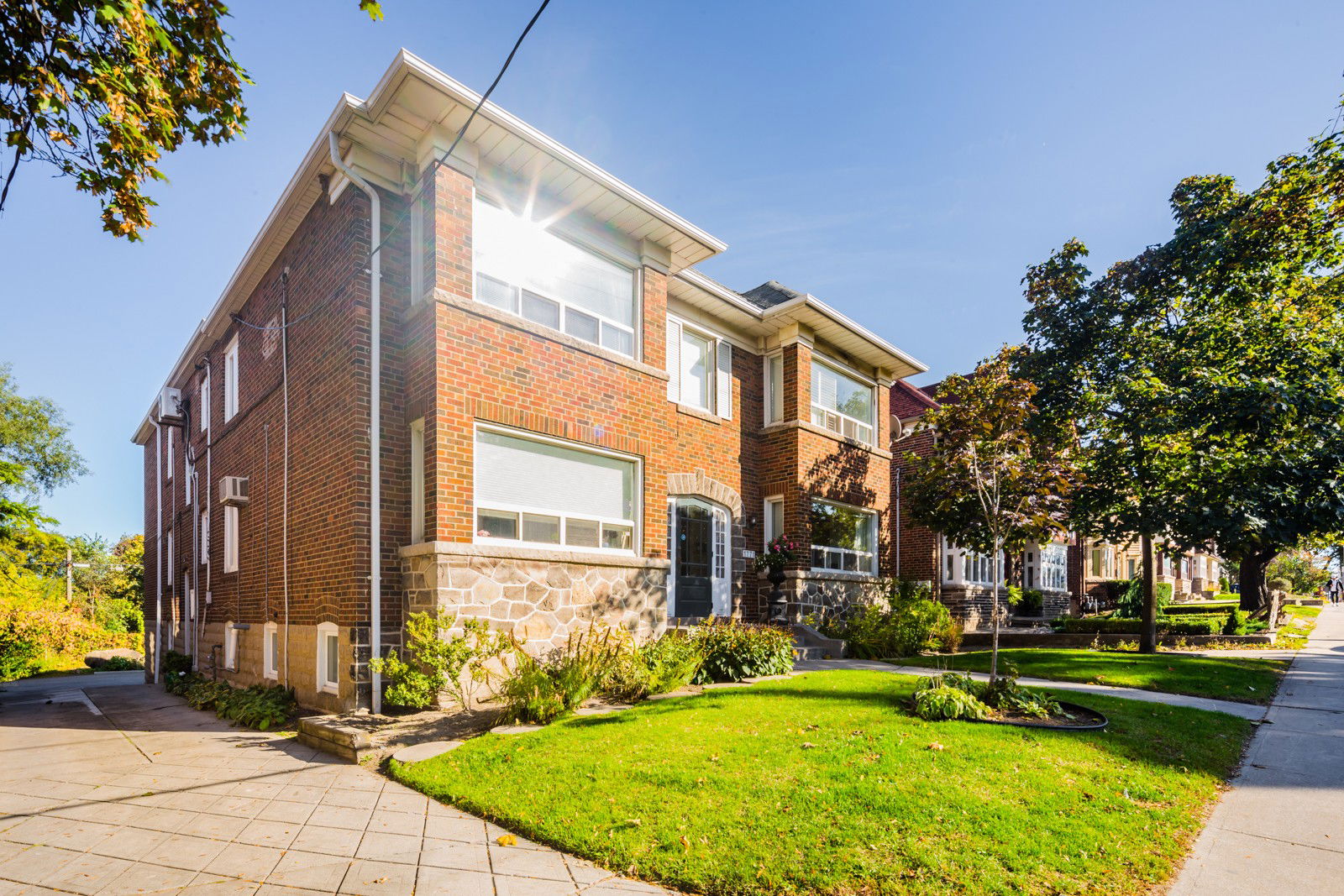 1771 Bayview Avenue, East York, Toronto