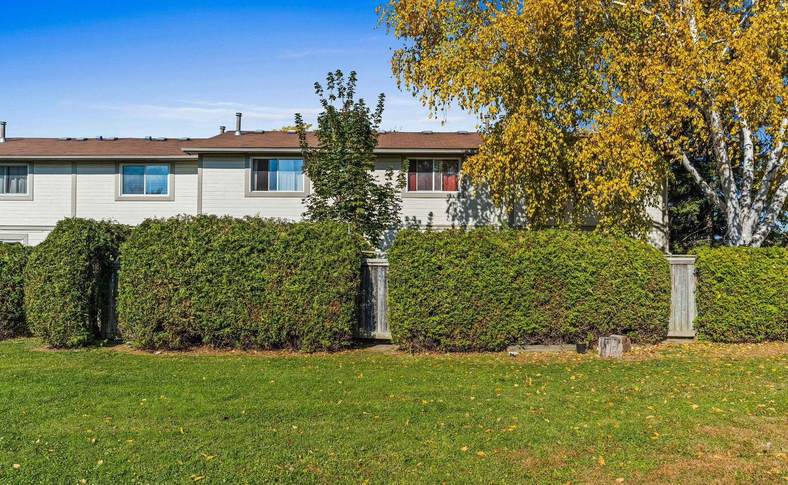Barrow Crescent Townhomes, Ottawa, Toronto