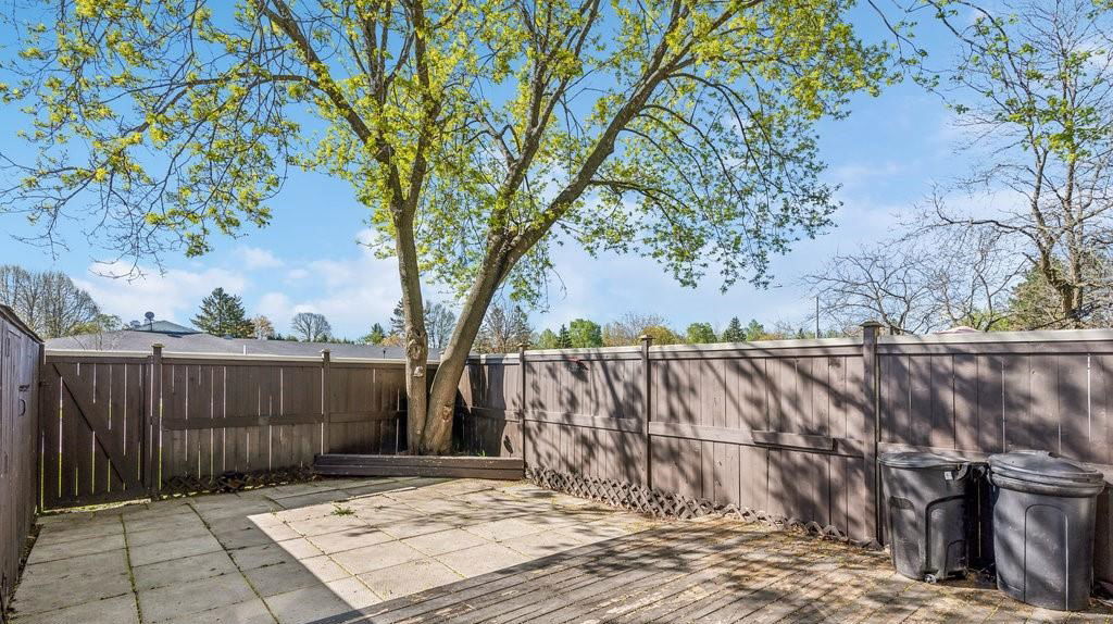 Patio — Barrow Crescent Townhomes, Ottawa, Toronto