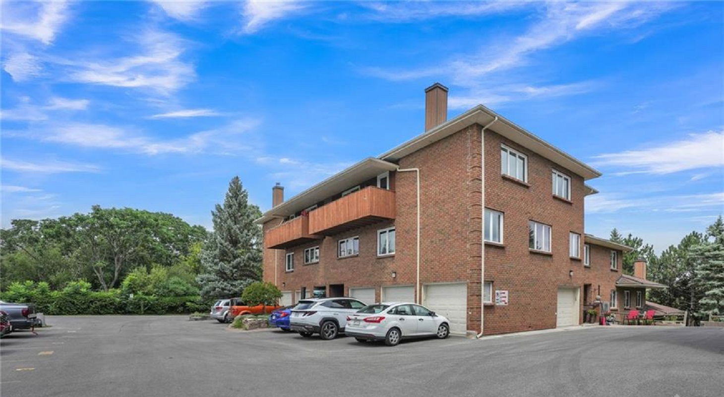 Eagle Ridge, Ottawa, Toronto