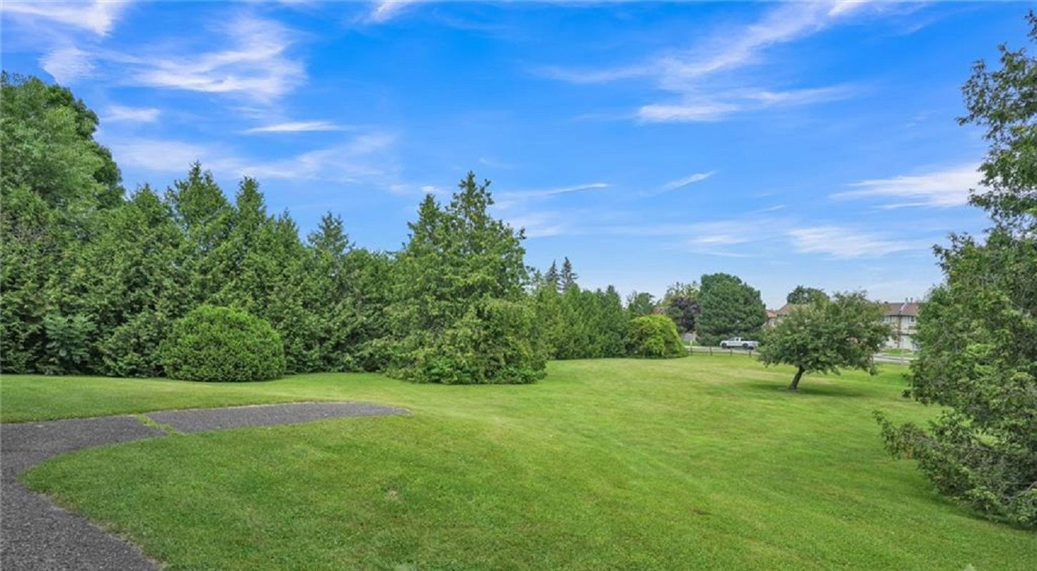 Eagle Ridge, Ottawa, Toronto