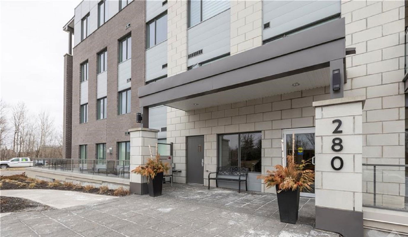 Entrance — Serenity in Kanata North, Ottawa, Toronto