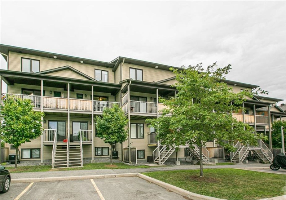 Klondike Crossing, Ottawa, Toronto