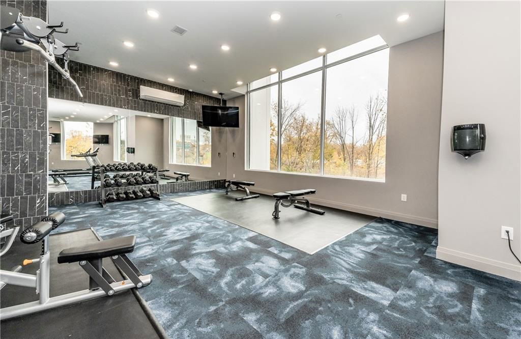 Gym — Edgewater, Guelph, Toronto