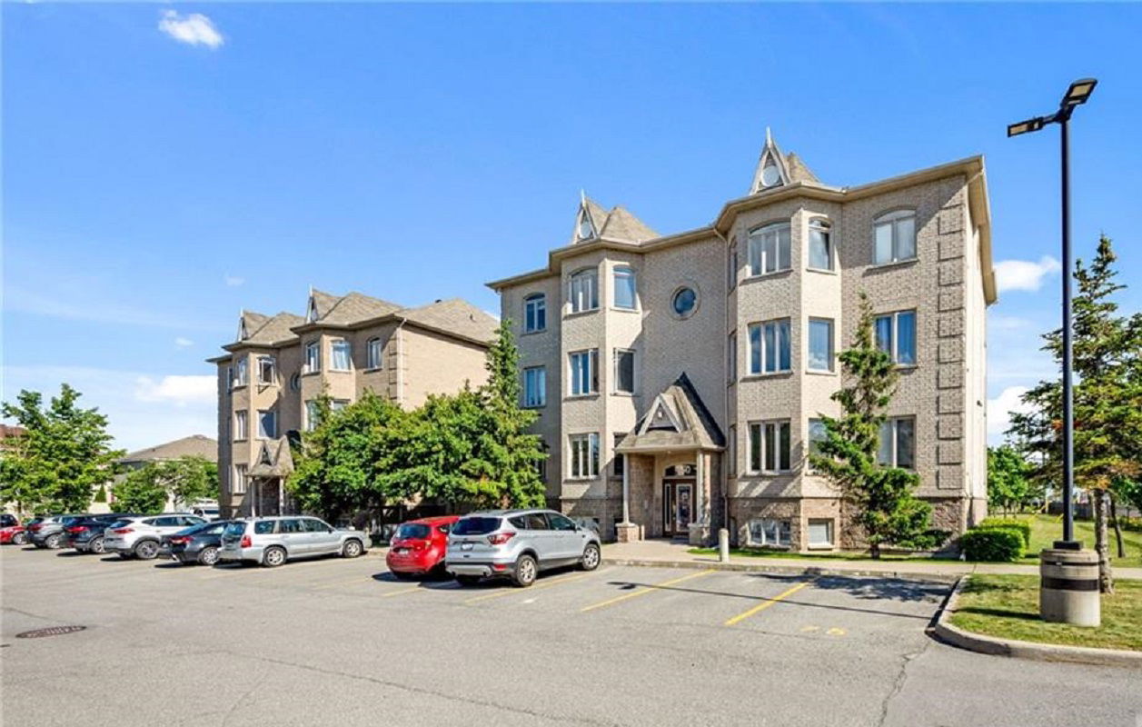 Briargate Private Townhomes, Ottawa, Toronto