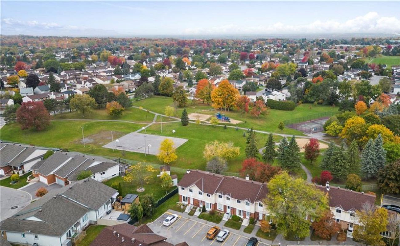Greenvale Lane Townhouses, Ottawa, Toronto